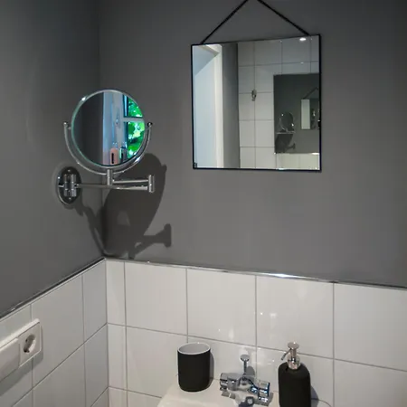 Gartenhaeuschen Im Im Park هيردكه